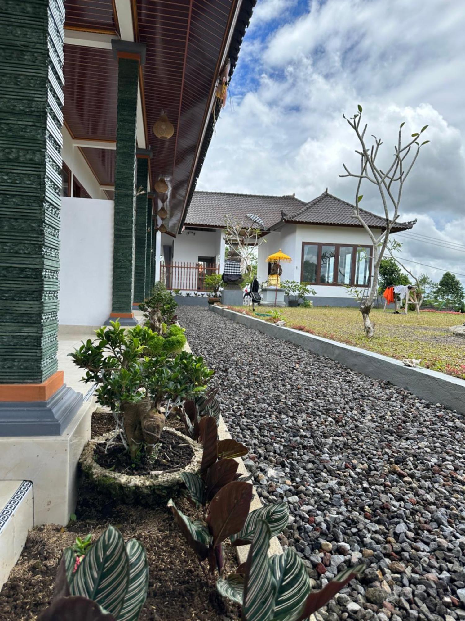 Bali Basuki Retreat Center Leilighet Besakih Eksteriør bilde