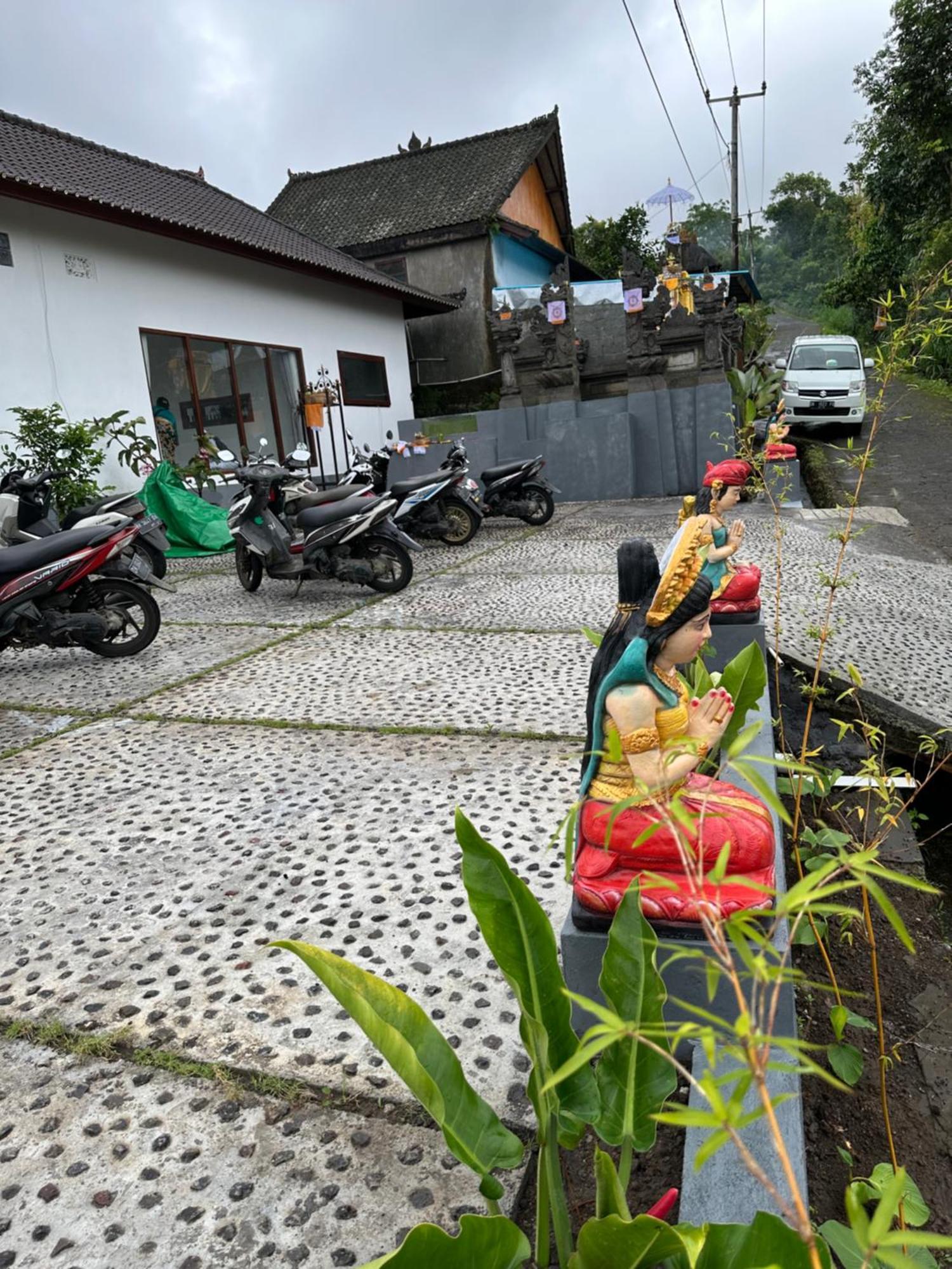 Bali Basuki Retreat Center Leilighet Besakih Eksteriør bilde