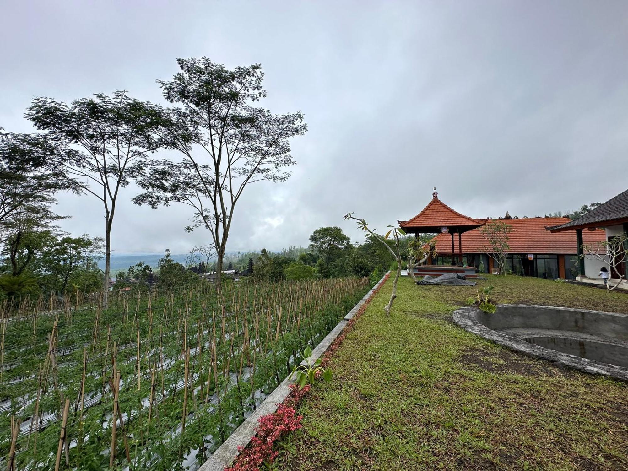 Bali Basuki Retreat Center Leilighet Besakih Eksteriør bilde